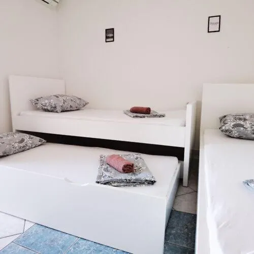 Apartment Villa Max Vir Croatia