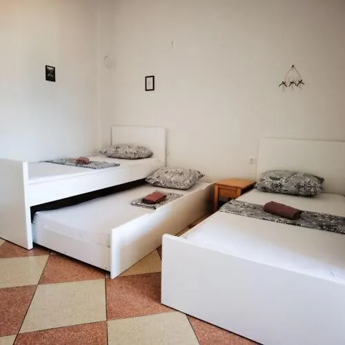 Apartment Villa Max Vir